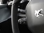 Peugeot e-208 Allure Pack 50kWh 136PK | 1ste eigenaar | ACCU 98% | Camera | AppleCarPlay/Android | Armsteun | LEER/Stof | LED | Climate Control | AUTOMAAT | Parkeersensoren | Isofix | Privacy Glass |