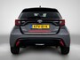 Toyota Yaris 1.5 Hybrid Tokyo Spirit | Head-Up display | Stoel+stuurverwarming | Parkeersensoren voor+achter | Draadloze telefoonlader | Apple CarPlay/Android Auto |