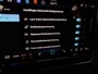 Volkswagen Tiguan 1.5 eTSI Life Edition 130 pk Automaat (DSG) | Verlengde garantie | Navigatie | Panoramadak | Trekhaak (wegklapbaar) | Parkeersensoren (Park assist) | Achteruitrijcamera |