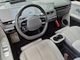 Hyundai Ioniq 5 Lounge 77.4 kWh / SOH 100% / Fabrieksgarantie tot 12-2028 / Dealer onderhouden / All season banden / Head Up Display / CCS snelladen / Warmtepomp / Trekgewicht 1600 kg / Panoramadak / Stuur- Stoel & Achterbank verwarming / Rondomzicht camera / Bosa Audio Systeem /