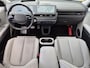 Hyundai Ioniq 5 Lounge 77.4 kWh / SOH 100% / Fabrieksgarantie tot 12-2028 / Dealer onderhouden / All season banden / Head Up Display / CCS snelladen / Warmtepomp / Trekgewicht 1600 kg / Panoramadak / Stuur- Stoel & Achterbank verwarming / Rondomzicht camera / Bosa Audio Systeem /
