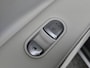 Hyundai Ioniq 5 Lounge 77.4 kWh / SOH 100% / Fabrieksgarantie tot 12-2028 / Dealer onderhouden / All season banden / Head Up Display / CCS snelladen / Warmtepomp / Trekgewicht 1600 kg / Panoramadak / Stuur- Stoel & Achterbank verwarming / Rondomzicht camera / Bosa Audio Systeem /