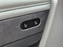 Hyundai Ioniq 5 Lounge 77.4 kWh / SOH 100% / Fabrieksgarantie tot 12-2028 / Dealer onderhouden / All season banden / Head Up Display / CCS snelladen / Warmtepomp / Trekgewicht 1600 kg / Panoramadak / Stuur- Stoel & Achterbank verwarming / Rondomzicht camera / Bosa Audio Systeem /
