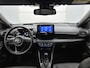 Toyota Yaris 1.5 Hybrid Executive | JBL | Head-UP display | Dodehoek detectie | Stoel+stuurverwarming | Parkeersensoren voor+achter |