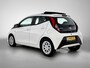 Toyota Aygo 1.0 VVT-i x-play cabrio | 1e Eigenaar | NIEUW GELEVERD & ONDERHOUDEN | Apple Carplay / Android Auto | SL32