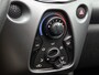 Toyota Aygo 1.0 VVT-i x-play cabrio | 1e Eigenaar | NIEUW GELEVERD & ONDERHOUDEN | Apple Carplay / Android Auto | SL32