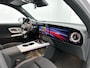 Mercedes-Benz GLB 250+ Business Solution AMG 85.5 kWh | Premium Plus pakket | Nightpakket | Parkeerpakket | Vast panoramadak | Burmester® 3D surround sound system | GUARD 360° | 19” vijfspaaks lichtmetalen AMG-velgen |