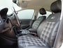 Volkswagen Polo 1.4-16V Highline 86PK Clima Cruise LMV 5DRS R-Line Uitgevoerd