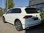 Volkswagen Tiguan 2.0 TDI 240pk Bit. DSG / Aut. 4Motion R-Line Highline Led Matrix Virtual Trekaak 141dkm!!