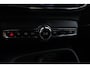 Volvo XC40 1.5 T2 Momentum Business | Apple carplay / Android Auto | Electronic climate control | 18" lichtmetalen velgen | Verwarmde voorruit |