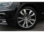 Volkswagen Tiguan 2.0 TSI 4Motion 180pk Highline | R-Line Exterieur | Panoramadak | Trekhaak | Camera | Adaptive Cruise | Head-Up