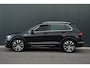 Volkswagen Tiguan 2.0 TSI 4Motion 180pk Highline | R-Line Exterieur | Panoramadak | Trekhaak | Camera | Adaptive Cruise | Head-Up
