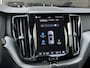 Volvo XC60 2.0 T8 Plug-in hybrid AWD Ultimate Dark 455 PK | Luchtvering | 22 inch | Trekhaak | 360 Camera | H/K | Head up display