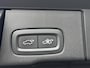 Volvo XC60 2.0 T8 Plug-in hybrid AWD Ultimate Dark 455 PK | Luchtvering | 22 inch | Trekhaak | 360 Camera | H/K | Head up display