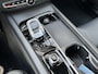 Volvo XC60 2.0 T8 Plug-in hybrid AWD Ultimate Dark 455 PK | Luchtvering | 22 inch | Trekhaak | 360 Camera | H/K | Head up display