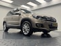 Volkswagen Tiguan 1.4 TSi Sport&Style Trekhaak-Cr.contr-Clima-Panoramadak-Parkeersensoren-Stoelverwarming-Lm17''velgen