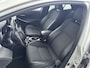 Toyota Corolla 1.8 Hybrid Dynamic | Parkeersensoren | Stuur-Stoelverwarming | Apple Carplay-Android Auto | Aankoopkeuring TB 23-07
