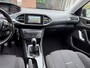 Peugeot 308 1.2 VTi Active /bj.2014 / kleur: grijs/ navigatie/trekhaak/5 deurs/climate/etc/ NAP met 149485 km.en APK tot 06/2027.