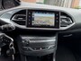Peugeot 308 1.2 VTi Active /bj.2014 / kleur: grijs/ navigatie/trekhaak/5 deurs/climate/etc/ NAP met 149485 km.en APK tot 06/2027.