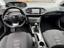 Peugeot 308 1.2 VTi Active /bj.2014 / kleur: grijs/ navigatie/trekhaak/5 deurs/climate/etc/ NAP met 149485 km.en APK tot 06/2027.