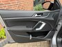 Peugeot 308 1.2 VTi Active /bj.2014 / kleur: grijs/ navigatie/trekhaak/5 deurs/climate/etc/ NAP met 149485 km.en APK tot 06/2027.