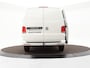 Volkswagen Transporter 2.0 TDI 150pk DSG L1H1 28 Bulli · Apple/Android Car Play · Afneembare Trekhaak · Cruise Control · Airco · Navigatie · Parkeersensoren ·