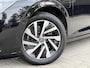 Volkswagen Golf 1.4 eHybrid Style | Trekhaak | HUD | Memory stoelen | Adaptieve cruise | Sfeerverlichting | LED Bar |