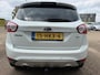 Ford Kuga 2.5 AWD en 200 Pk en trekhaak en parkeersensoren en bluetooth telefoon en airco