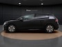 Volkswagen Golf 1.5 eTSI Life Edition | Trekhaak | Camera | Side Assist | ACC | Stuur-/Stoelverwarming | Matrix LED | Spiegelpakket | Carplay | Getint Glas |