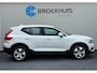 Volvo XC40 1.5 165PK T3 AUT. Momentum Pro | CLIMATE CONTROL| VOORSTOELEN VERWARMD| KEYLESS START| CRUISE CONTROL| NAVIGATIE| LAGE KM-STAND!