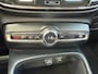 Volvo XC40 1.5 165PK T3 AUT. Momentum Pro | CLIMATE CONTROL| VOORSTOELEN VERWARMD| KEYLESS START| CRUISE CONTROL| NAVIGATIE| LAGE KM-STAND!
