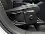 Volvo XC40 1.5 165PK T3 AUT. Momentum Pro | CLIMATE CONTROL| VOORSTOELEN VERWARMD| KEYLESS START| CRUISE CONTROL| NAVIGATIE| LAGE KM-STAND!