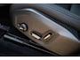 Volvo XC60 2.0 T6 Plug-in hybrid AWD Ultra Dark | SOH 99% | Panoramadak | Luchtvering | Trekhaak | Head-Up Display | 360° Camera | Harman/Kardon Audio | Sportstoelen | Lichtmetalen Velgen 20 inch | Elektrische Achterklep | Parkeersensoren