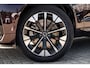 Volvo XC60 2.0 T6 Plug-in hybrid AWD Ultra Dark | SOH 99% | Panoramadak | Luchtvering | Trekhaak | Head-Up Display | 360° Camera | Harman/Kardon Audio | Sportstoelen | Lichtmetalen Velgen 20 inch | Elektrische Achterklep | Parkeersensoren