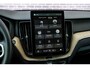 Volvo XC60 2.0 T6 Plug-in hybrid AWD Plus Dark | Facelift | Head-Up | Panoramadak | Trekhaak | 360 Camera | All-Season Banden | Google | Stoel en Stuurverwarming |