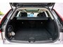 Volvo XC60 2.0 T6 Plug-in hybrid AWD Plus Dark | Facelift | Head-Up | Panoramadak | Trekhaak | 360 Camera | All-Season Banden | Google | Stoel en Stuurverwarming |