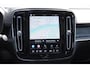 Volvo C40 252PK Automaat Single Ext. Range Plus 82 kWh / Adaptive cruise control / Pilot assist / BLIS / Stoel en stuur verwarming / Elektrische achterklep / Parkeersensoren met camera / Google infotainment / Panoramadak