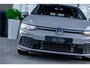 Volkswagen Golf 1.4 eHybrid Style - Panorama | Elek. Trekhaak | Camera | ACC