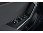 Volkswagen T-Roc 1.0 TSI Life Business | Trekhaak | 44000km!!! | Virtual Cockpit | Stoelverwarm. | Adapt. Cruise | Parkeersensoren