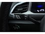 Volkswagen T-Roc 1.0 TSI Life Business | Trekhaak | 44000km!!! | Virtual Cockpit | Stoelverwarm. | Adapt. Cruise | Parkeersensoren