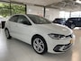 Volkswagen Polo 1.0 TSI style DSG 5 Drs 81kw / 110 PK Carplay /IQ Light /Stoelverwarming / Navigatie / Cruise controle