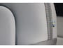 Volvo EX40 Single Motor Extended Range Plus Black Ed. 82 kWh | Apple carplay/ Android auto | Electronic climate controle | 20" lichtmetalen velgen | Voorstoelen verwarmd | Warmtepomp | Keyless entry |