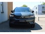 Volvo EX40 Single Motor Extended Range Plus Black Ed. 82 kWh | Apple carplay/ Android auto | Electronic climate controle | 20" lichtmetalen velgen | Voorstoelen verwarmd | Warmtepomp | Keyless entry |