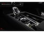 Volvo XC90 T8 Plug-in hybrid AWD Ultra Black Edit. Executive | Extra getint glas achter | Nappa leder met ventilatie | Gelamineerde zijruiten rondom | Bowers & Wilkins audiosysteem | Luchtvering voor en achter met FOUR-C settings | Grafisch Head-up Display | Visual Park Assist (incl. 360º view) | Elektrisch bedienbaar glazen panoramisch schuif-/kanteldak met elektrisch bedienbaar zonnescherm