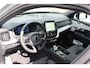 Volvo XC90 T8 Plug-in hybrid AWD Ultra Black Edit. Executive | Extra getint glas achter | Nappa leder met ventilatie | Gelamineerde zijruiten rondom | Bowers & Wilkins audiosysteem | Luchtvering voor en achter met FOUR-C settings | Grafisch Head-up Display | Visual Park Assist (incl. 360º view) | Elektrisch bedienbaar glazen panoramisch schuif-/kanteldak met elektrisch bedienbaar zonnescherm