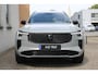 Volvo XC90 T8 Plug-in hybrid AWD Ultra Black Edit. Executive | Extra getint glas achter | Nappa leder met ventilatie | Gelamineerde zijruiten rondom | Bowers & Wilkins audiosysteem | Luchtvering voor en achter met FOUR-C settings | Grafisch Head-up Display | Visual Park Assist (incl. 360º view) | Elektrisch bedienbaar glazen panoramisch schuif-/kanteldak met elektrisch bedienbaar zonnescherm