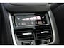 Volvo XC90 T8 Plug-in hybrid AWD Ultra Black Edit. Executive | Extra getint glas achter | Nappa leder met ventilatie | Gelamineerde zijruiten rondom | Bowers & Wilkins audiosysteem | Luchtvering voor en achter met FOUR-C settings | Grafisch Head-up Display | Visual Park Assist (incl. 360º view) | Elektrisch bedienbaar glazen panoramisch schuif-/kanteldak met elektrisch bedienbaar zonnescherm