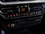 BMW 1-Serie 120i Sport Line | PDC | Stoelverwarming | Apple CarPlay
