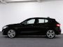 BMW 1-Serie 120i Sport Line | PDC | Stoelverwarming | Apple CarPlay