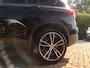 BMW X1 sDrive20i Sportif | All-Black | Uniek | Custom | 19 inch | Nav